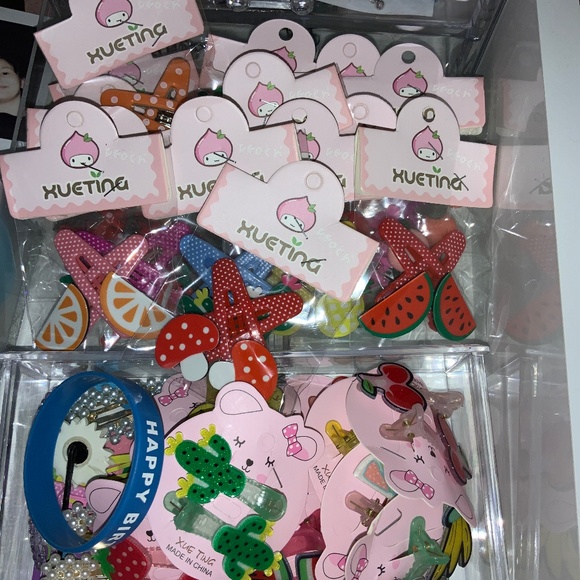 Clips - Picture 1 of 1